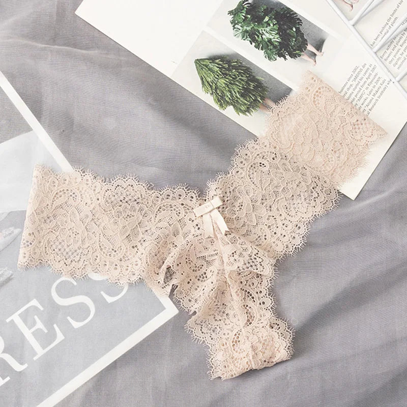 Sexy, transparente Damen-T-Back-Slips.