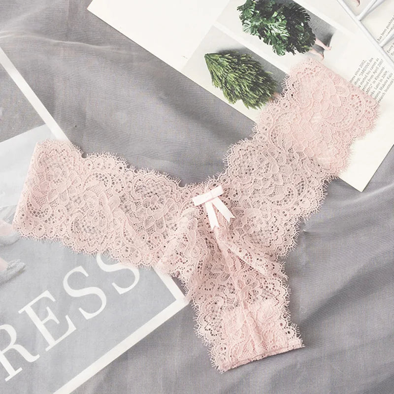 Sexy, transparente Damen-T-Back-Slips.