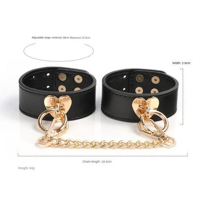 Sklaven-Rollenspiel-Set Leder-Handschellen Fußfesseln Ballknebel Maske Peitsche Halsband Leine Sexspielzeug für Frauen Paare BDSM Bondage-Kit