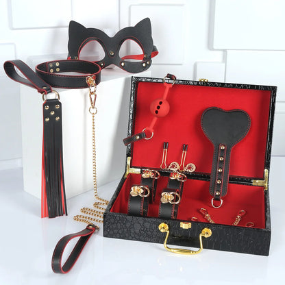 Sklaven-Rollenspiel-Set Leder-Handschellen Fußfesseln Ballknebel Maske Peitsche Halsband Leine Sexspielzeug für Frauen Paare BDSM Bondage-Kit