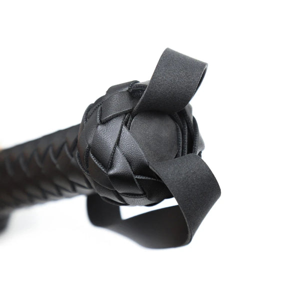 Echte-Leder Flogger – Premium Quastenpeitsche mit stabilem Griff