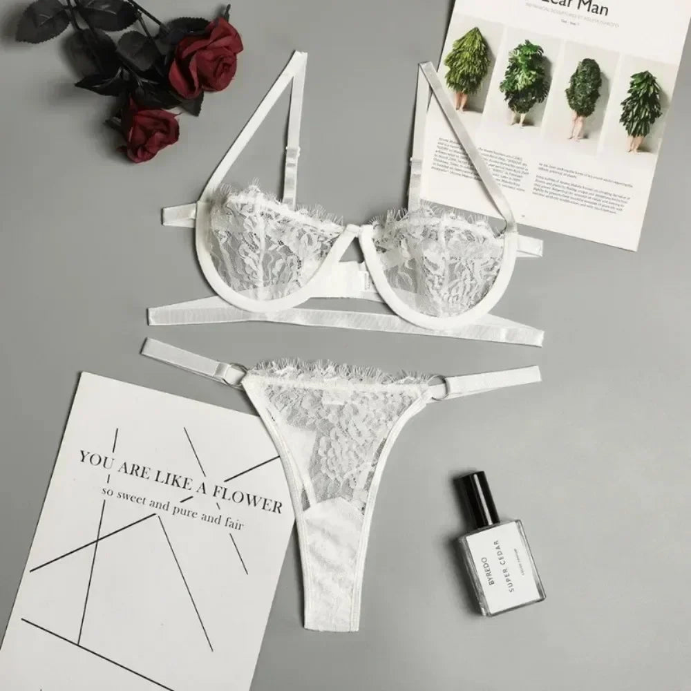 Sexy Spitze bestickt Transparentes Dessous Set