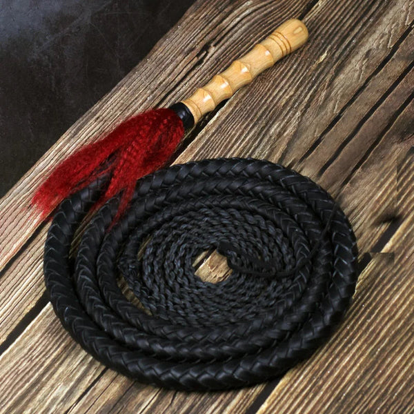 Rindsleder-Bondagepeitsche – Handgefertigte Qualität für intensives Play